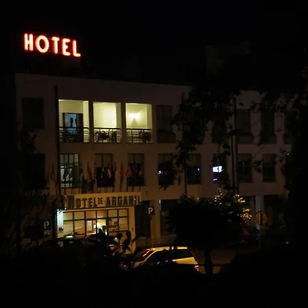阿甘尼尔酒店 3* 阿加尼尔
